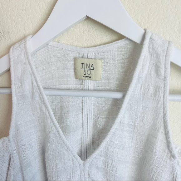 Tina Jo White Linen Bardot Cold Shoulder Ruched Short Sleeve Blouse - Picture 3 of 5